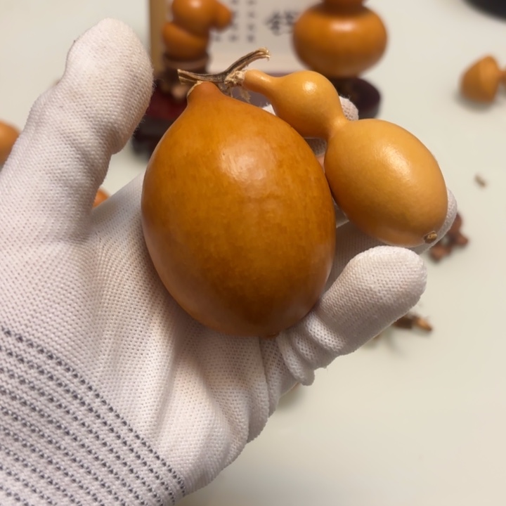 轻***奢天然手捻老皮葫芦