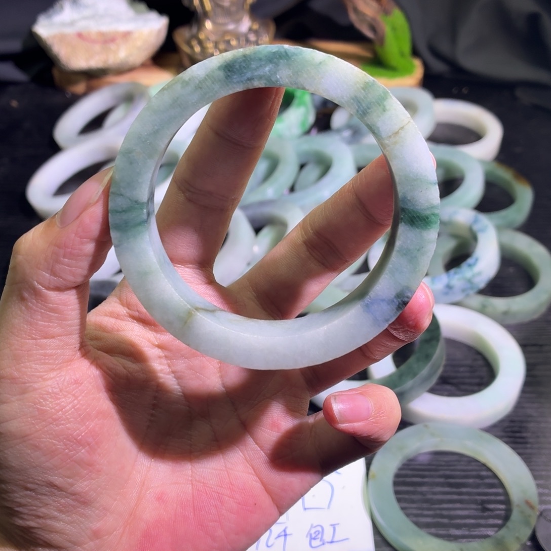 定制翡翠未镶嵌天然翡翠A货毛胚手镯定制