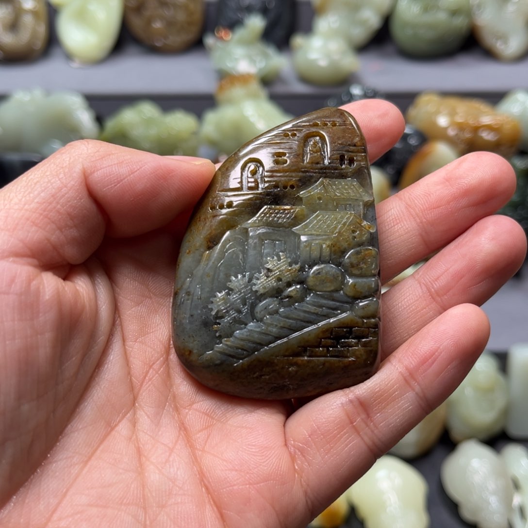 和田玉颈饰未镶嵌