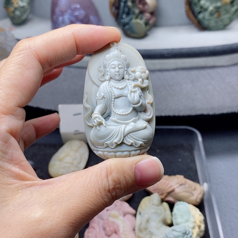 【闪购商品】定制石英质玉吊坠未镶嵌