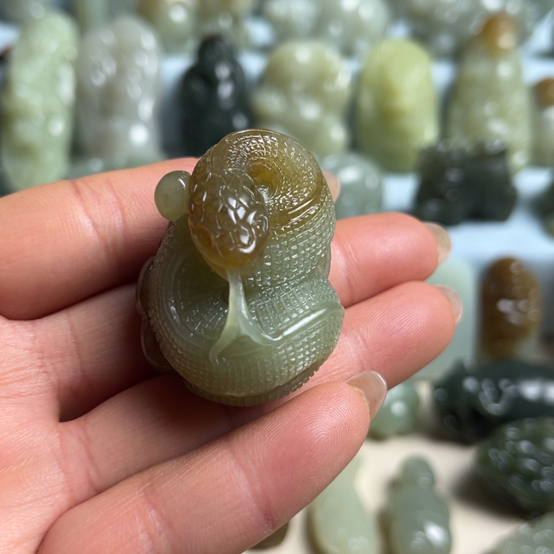 和田玉未镶嵌挂件