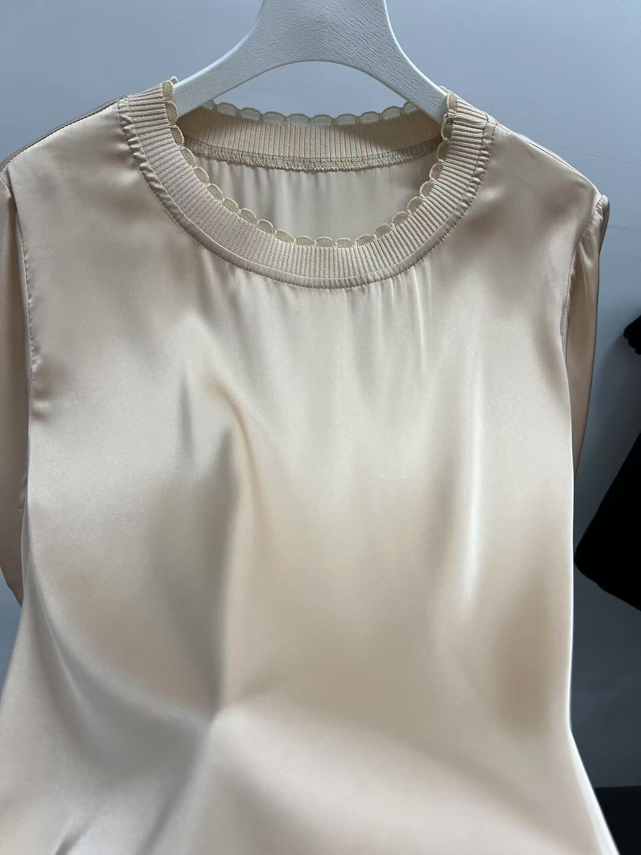 2025年夏季款桑蚕丝时尚洋气妈妈装夏装纯色T恤上衣短袖透气舒适