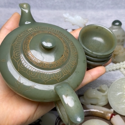和田玉未镶嵌摆件剑**三