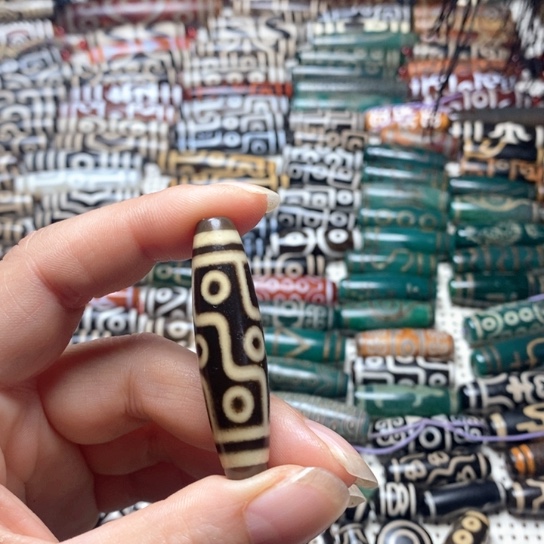 梅***子玛瑙/玉髓项圈未镶嵌