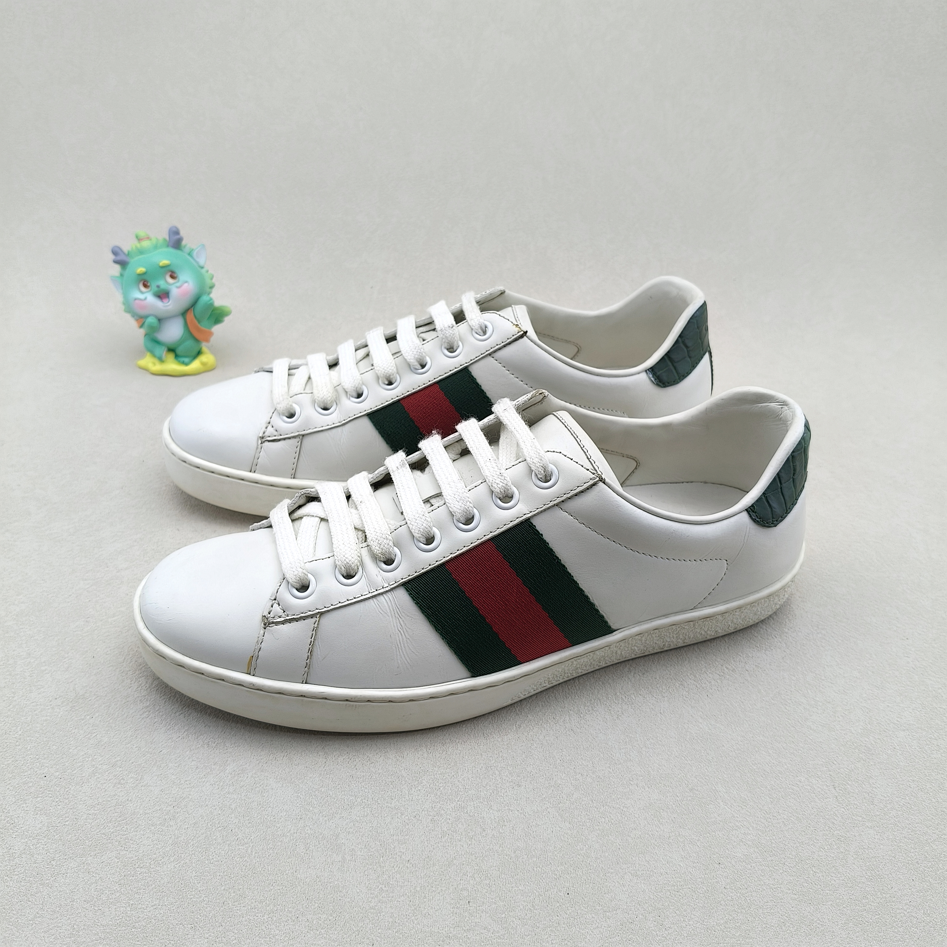 95新 GUCCI/古驰 39码/经典红绿系带后尾鳄纹绿尾 低帮休闲板鞋
