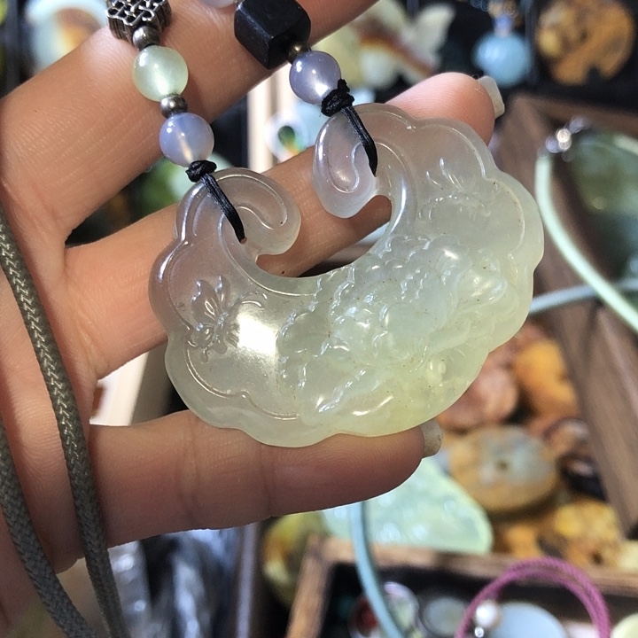 岫玉未镶嵌岫玉挂件