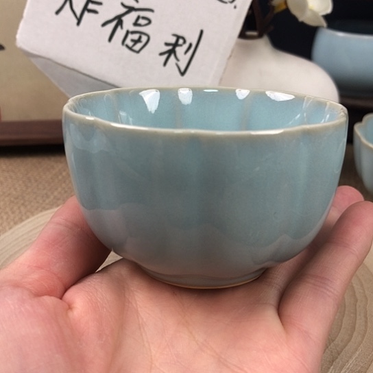 原矿汝瓷菊瓣主人杯
