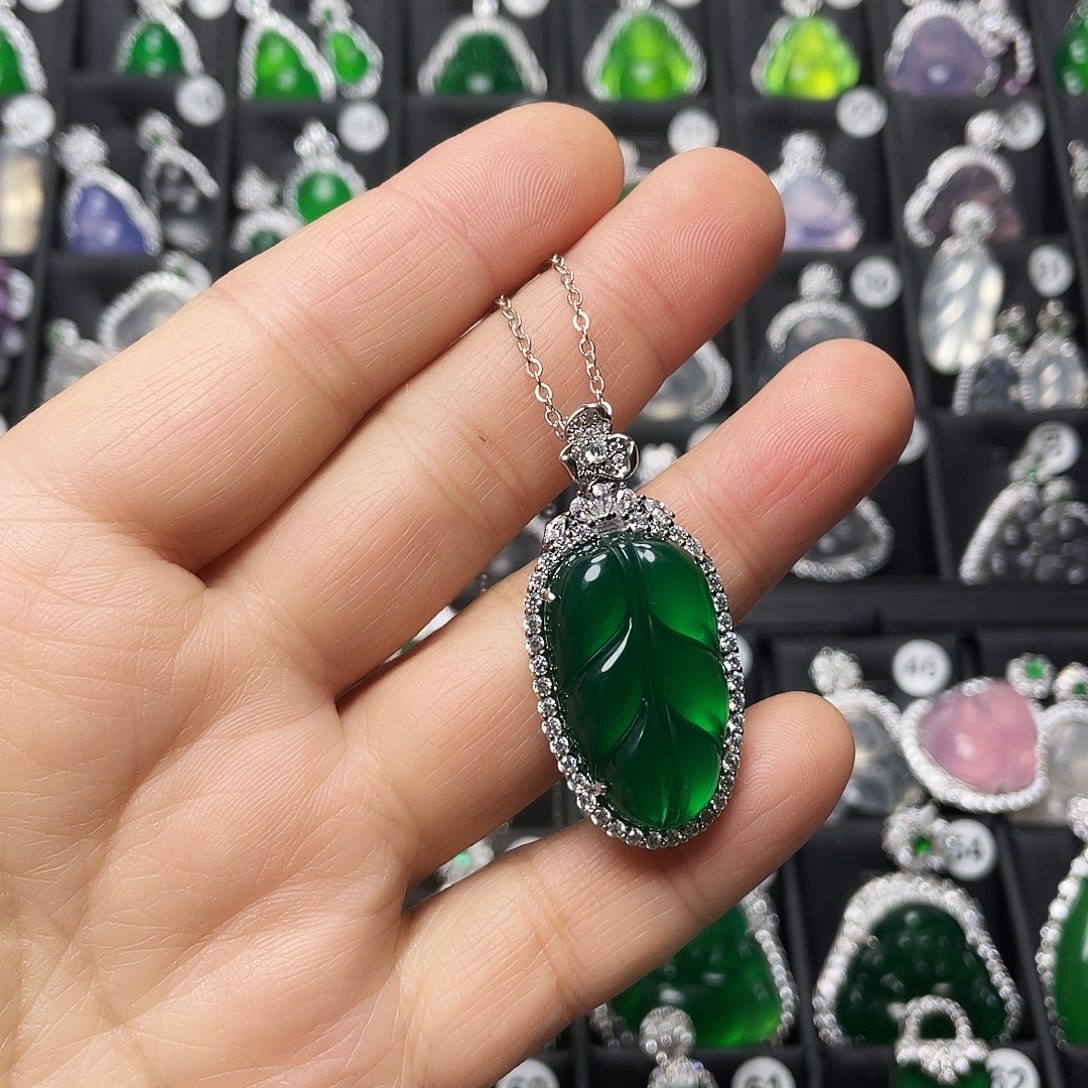 玛瑙/玉髓合金颈饰