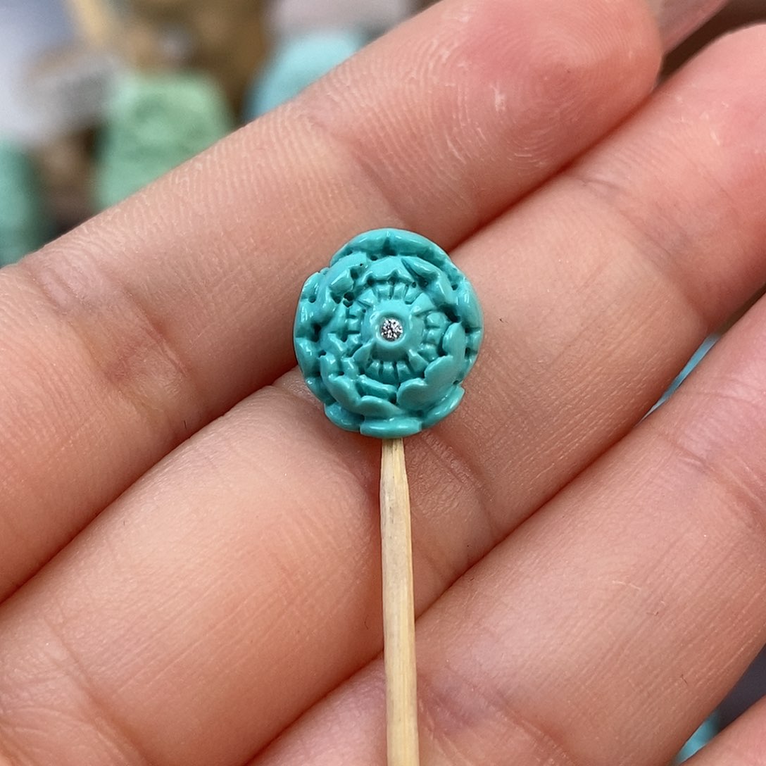绿松石雕刻未镶嵌