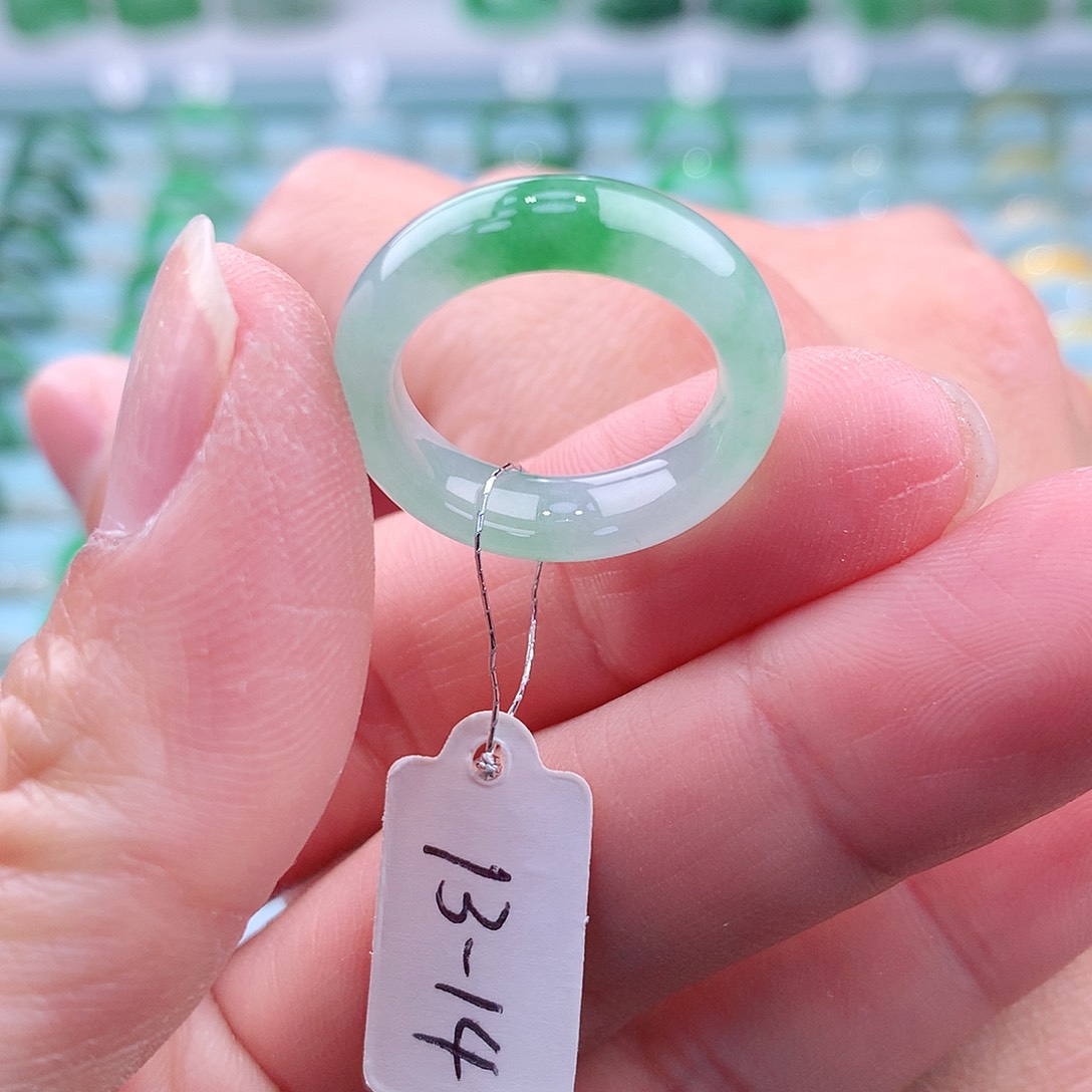 翡翠戒指未镶嵌A货缅甸翡翠