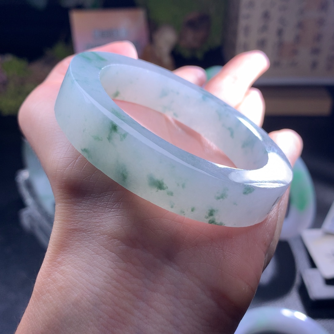 未镶嵌翡翠定制翡翠