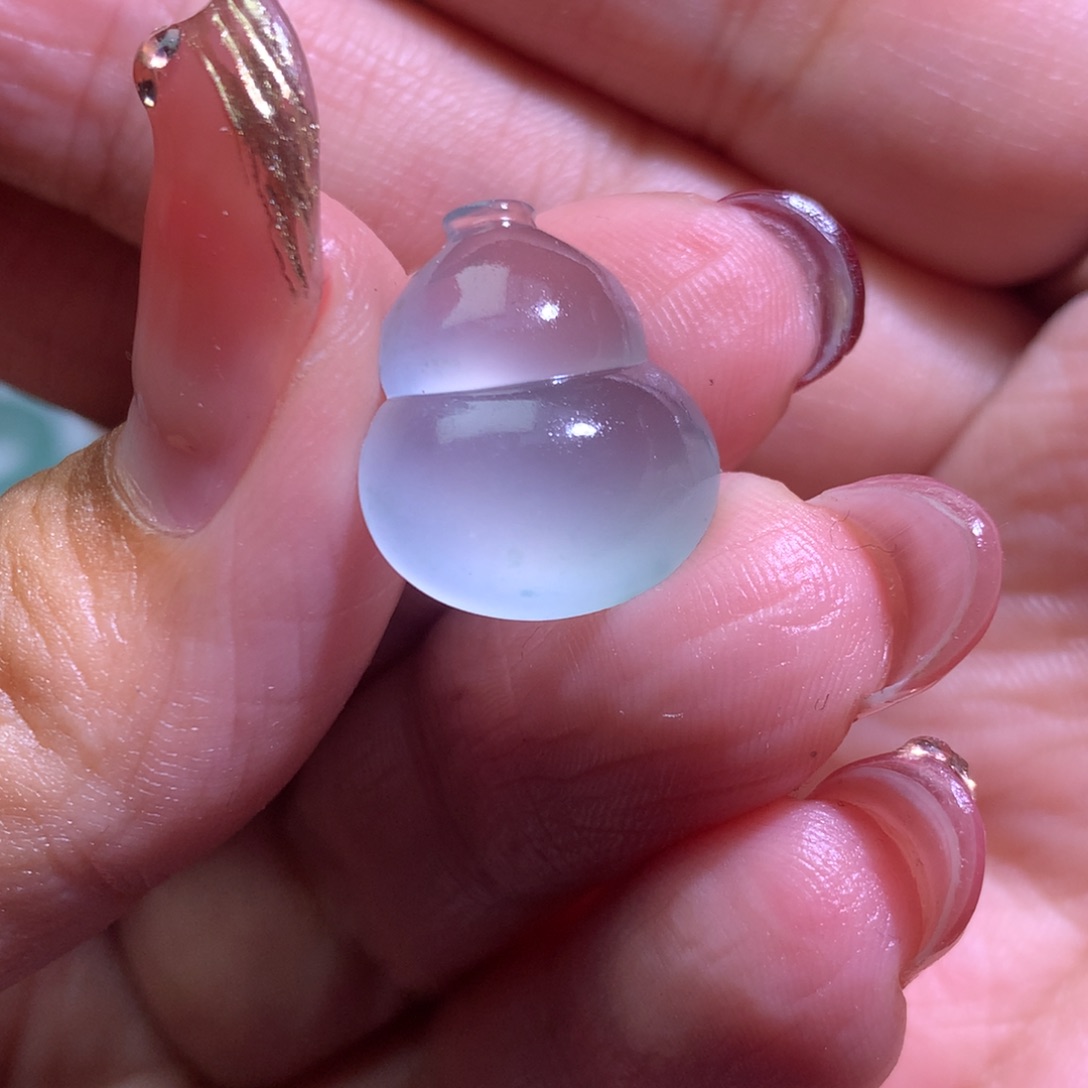 定制翡翠未镶嵌克美丽