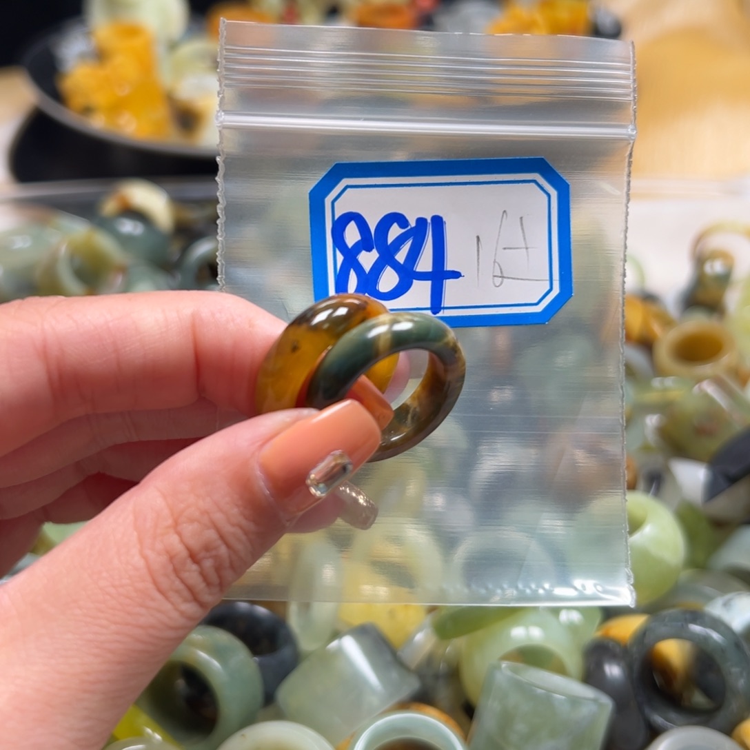 双***被蛇纹石玉未镶嵌戒指