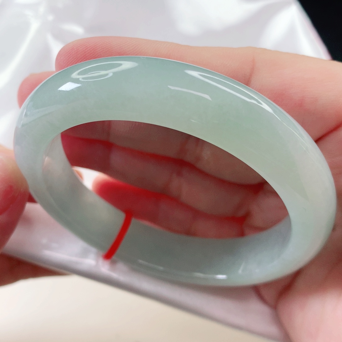 翡翠未镶嵌手镯58 天然缅甸翡翠A货