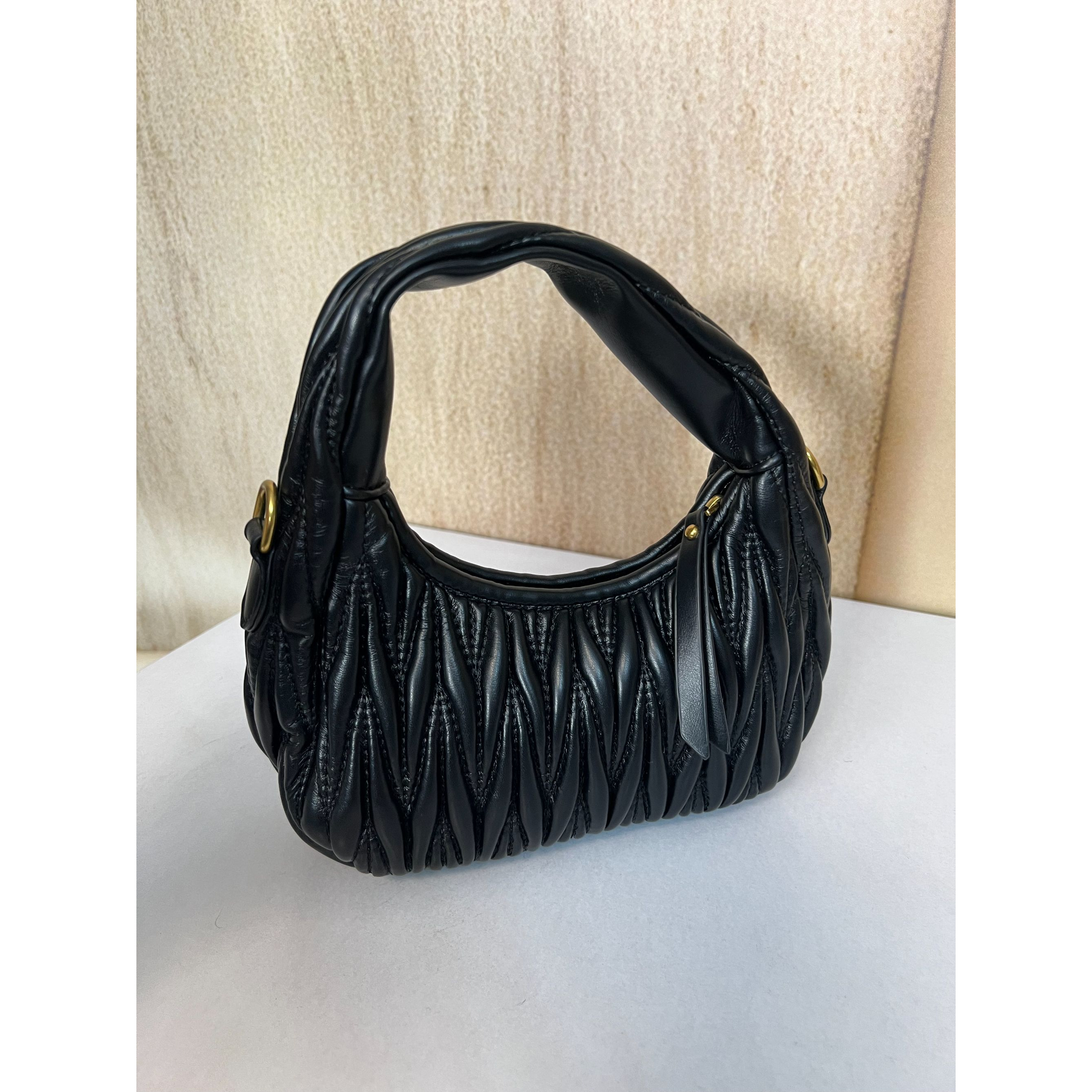 TOLEX2025新款手工时尚百女包褶皱圆黑色