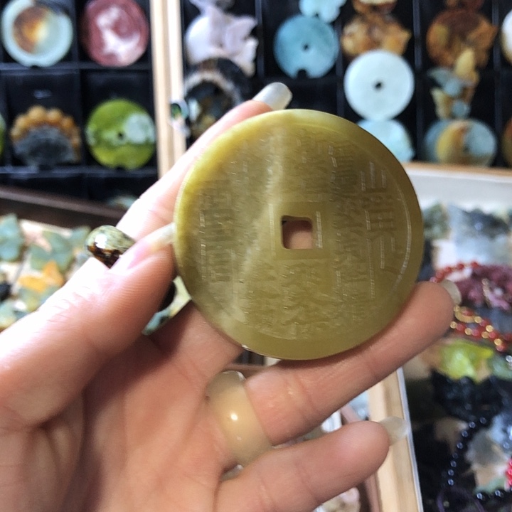 岫玉未镶嵌岫玉挂件