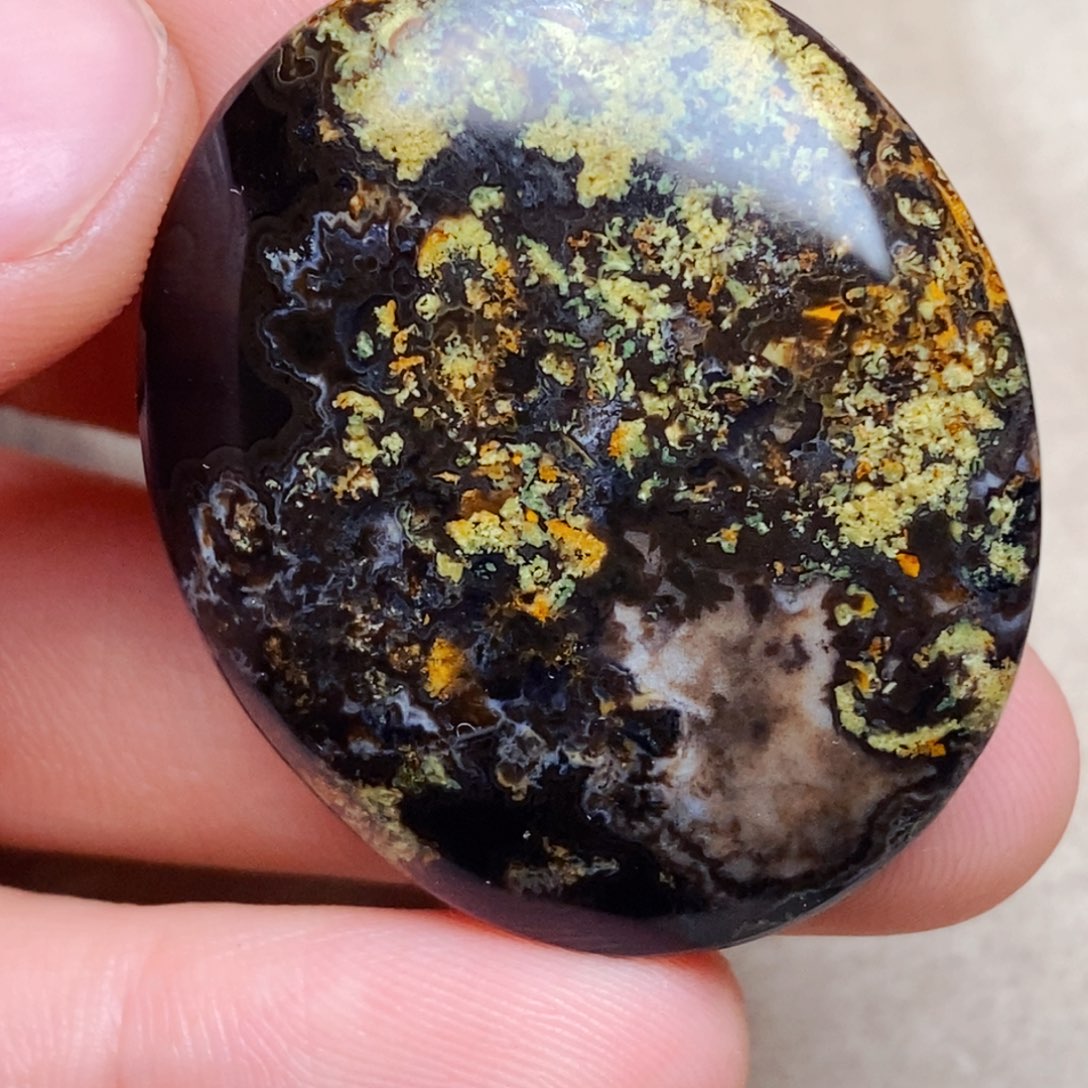 玛瑙/玉髓颈饰未镶嵌雄*