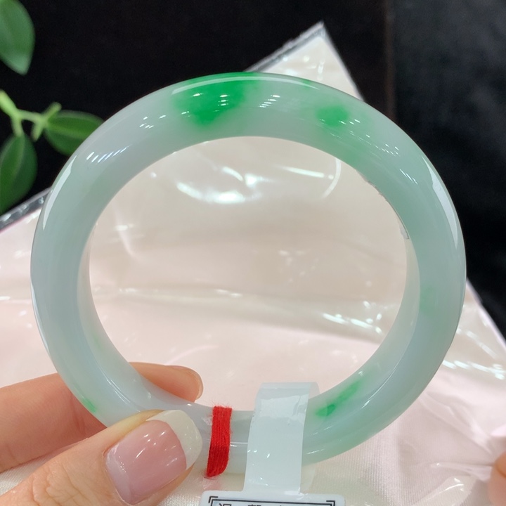 翡翠手镯未镶嵌111-0239