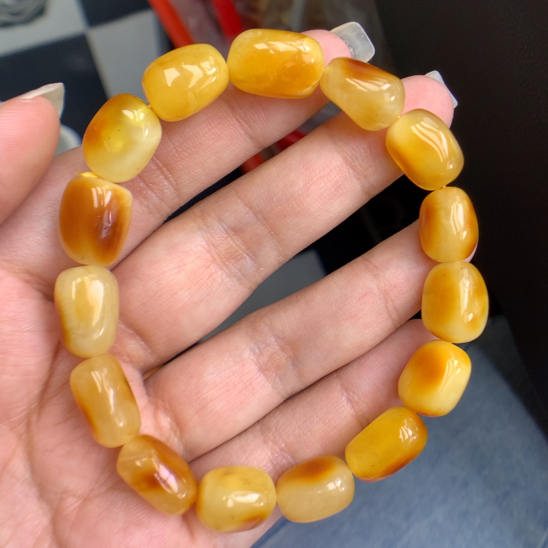 阿***芳琥珀未镶嵌珠宝奇石