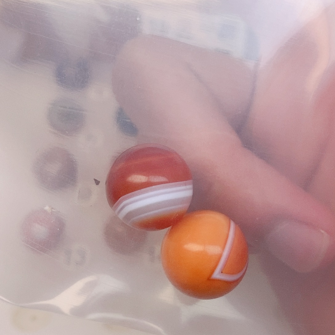 盛***丰玛瑙/玉髓未镶嵌卡14m左右缠丝玛瑙