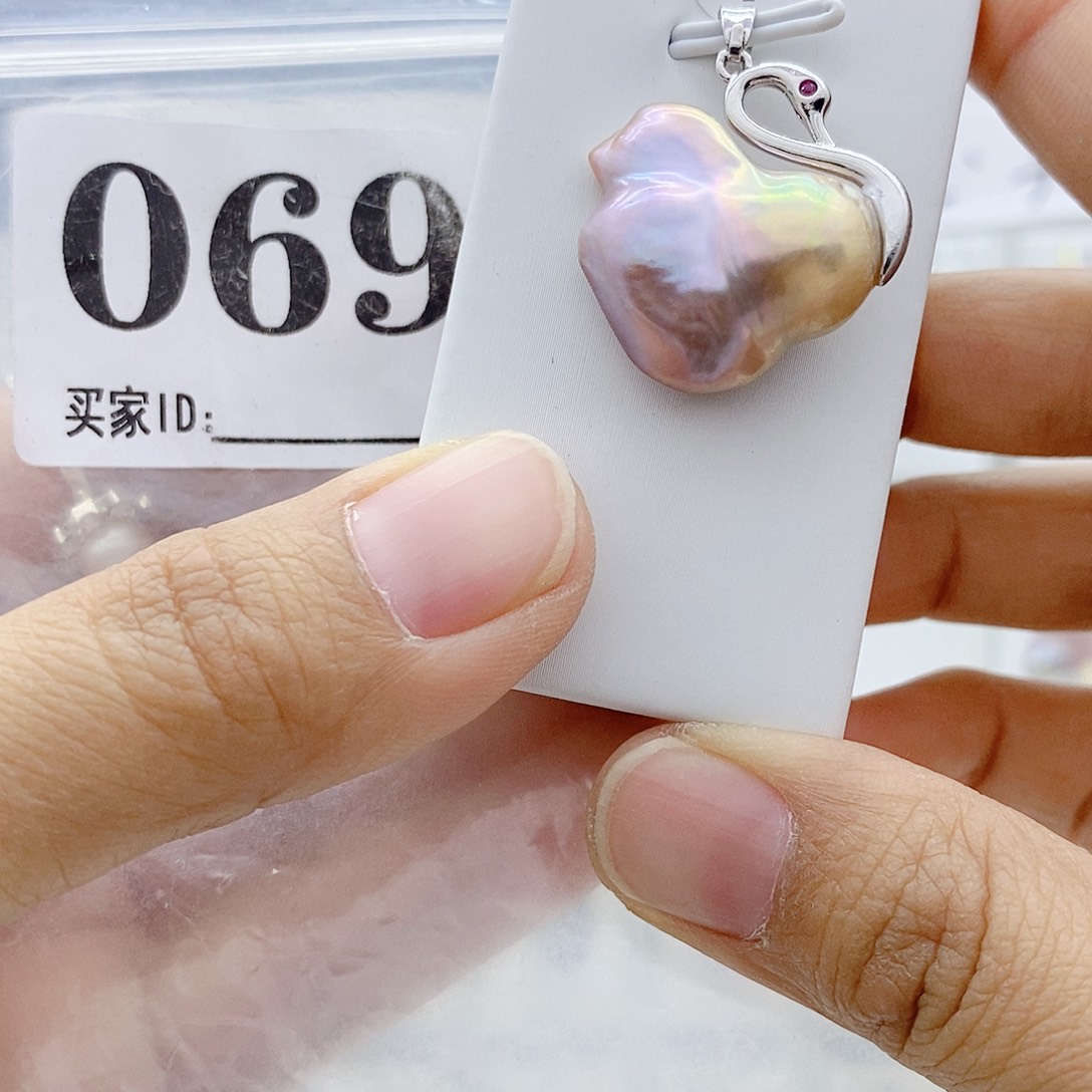 颈饰钛钢淡水珍珠