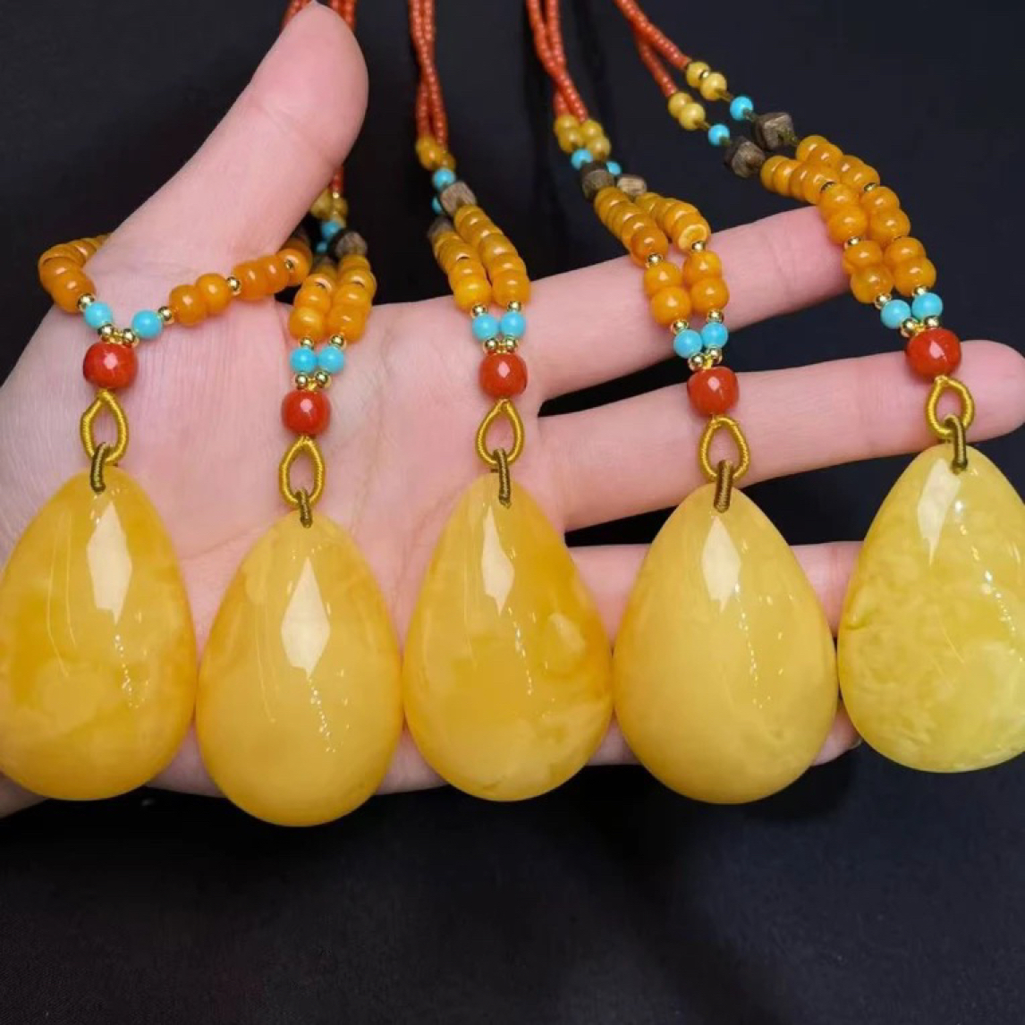 《仓库专属》天然蜜蜡吊坠，多样发其一气质百搭轻奢