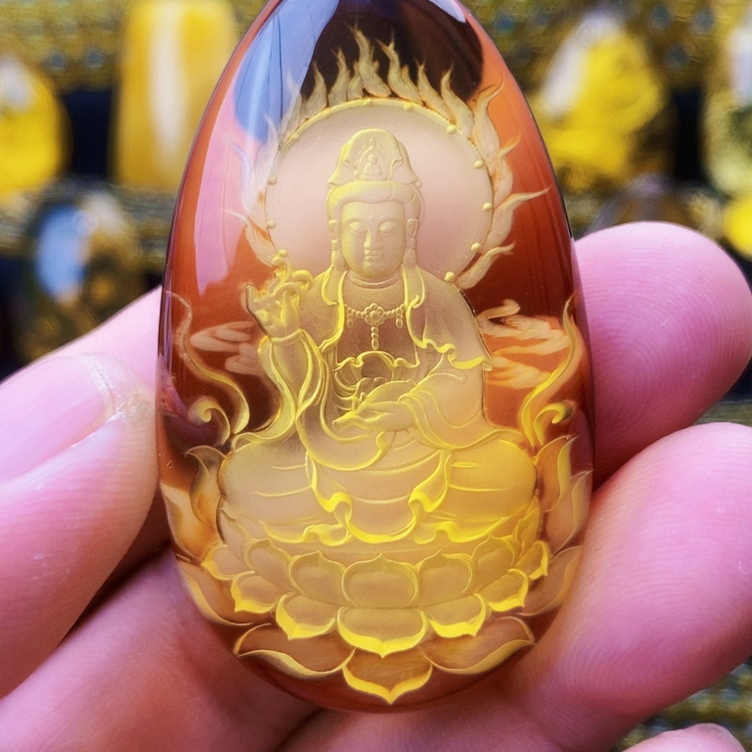 【闪购商品】未镶嵌金珀颈饰琥珀阴雕