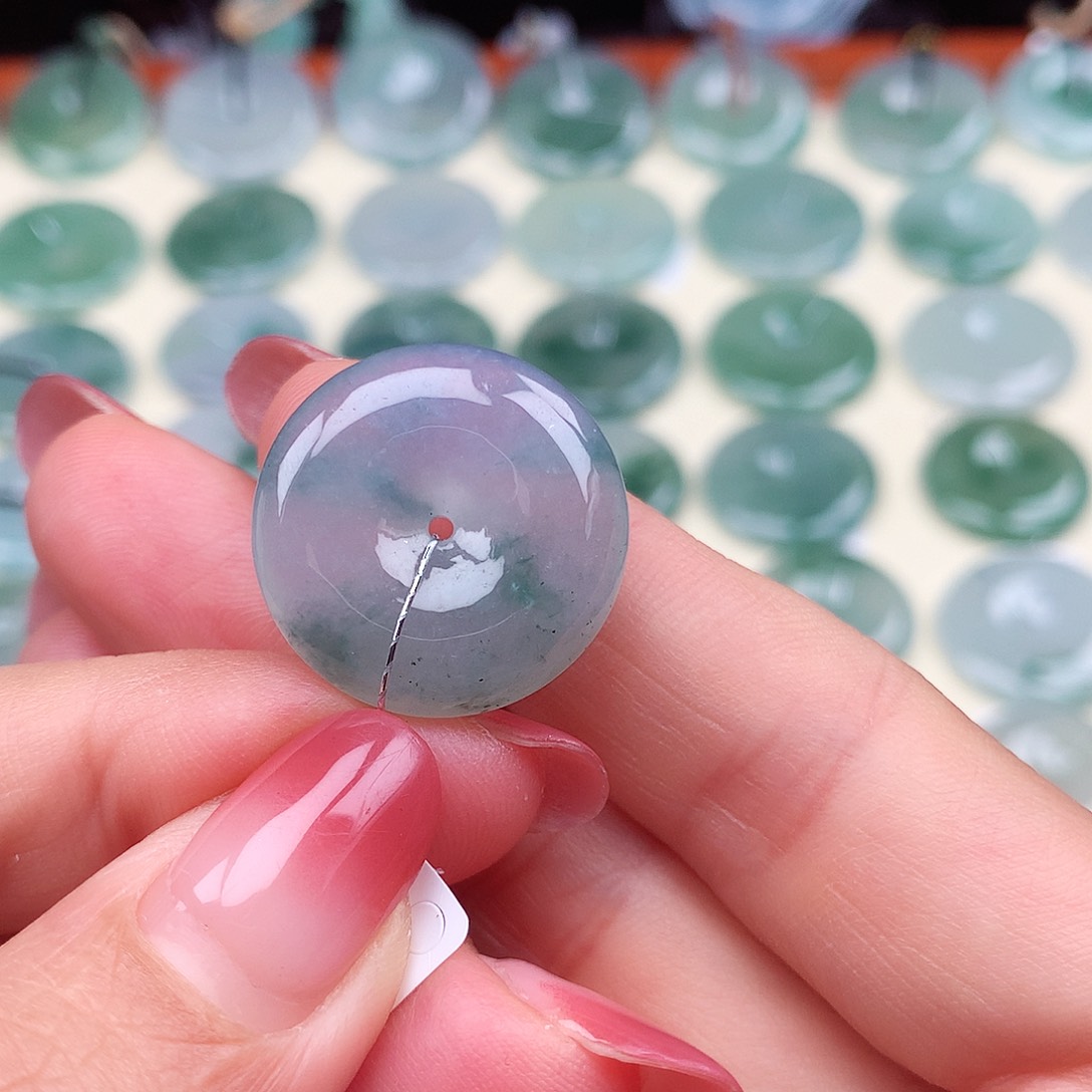 翡翠未镶嵌颈饰吊坠