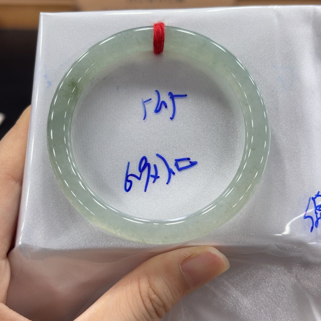 未镶嵌手镯翡翠翡翠