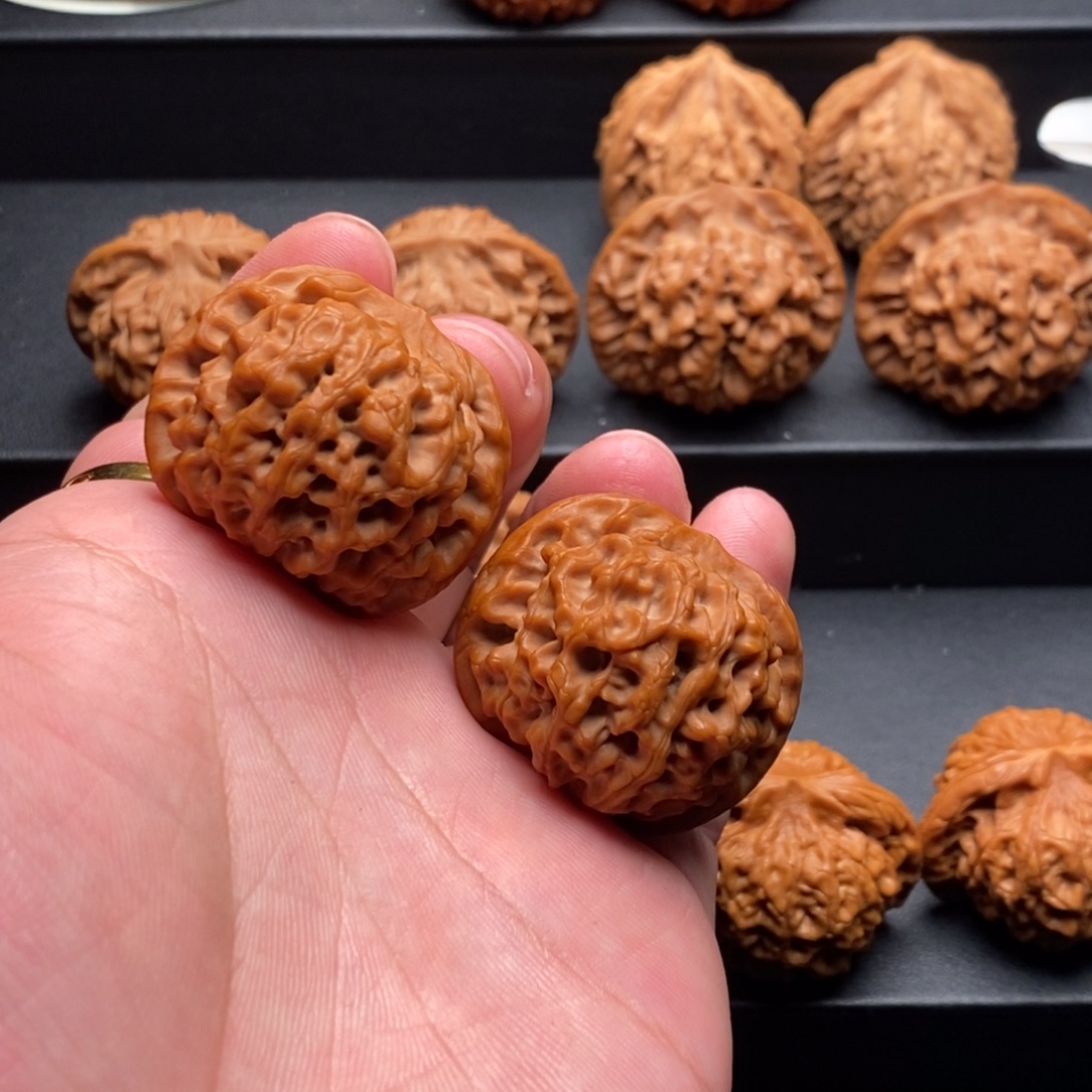 阿***冠文玩核桃吊坠38秦闷货头