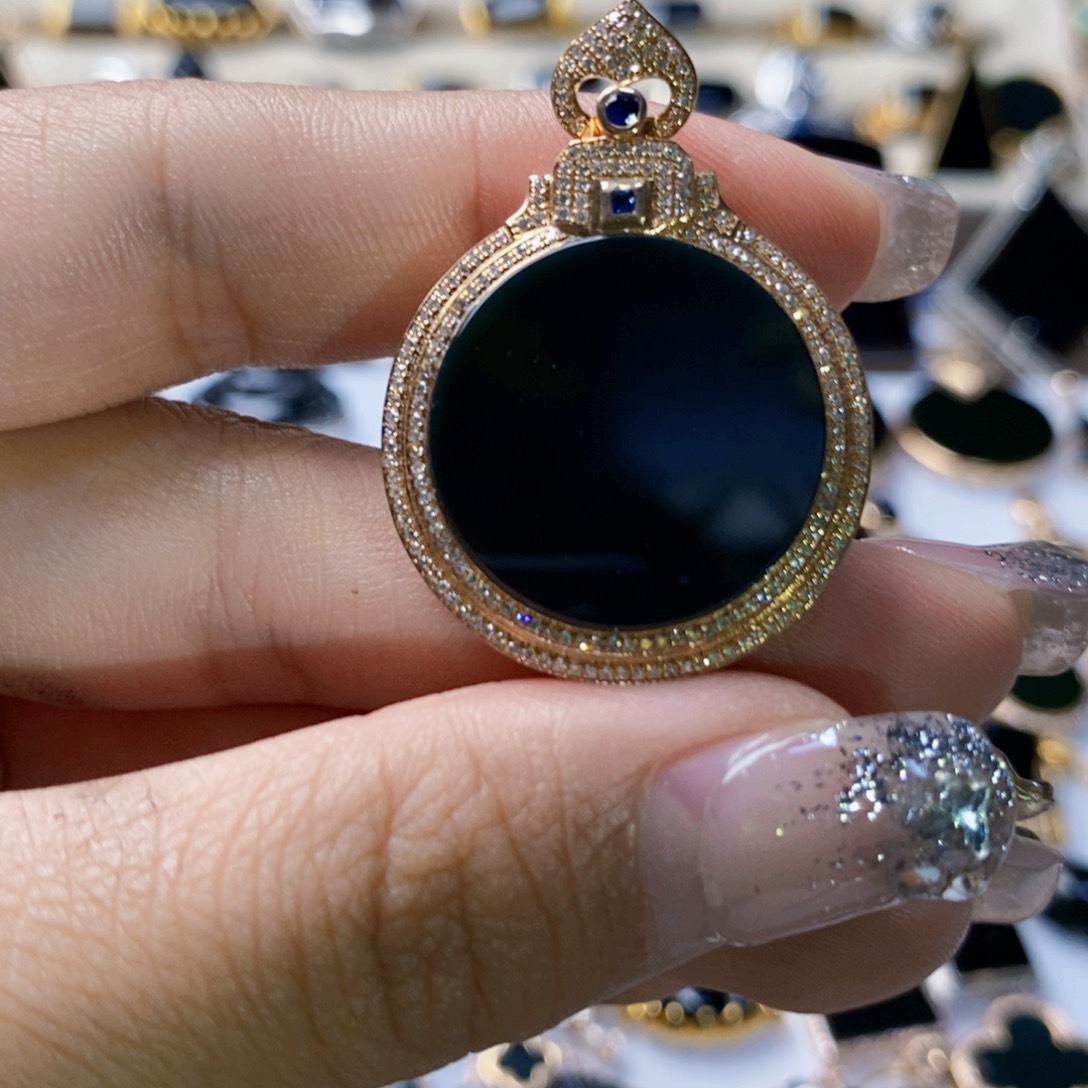 定制翡翠18K金镶嵌墨翠圆牌，年底清货价