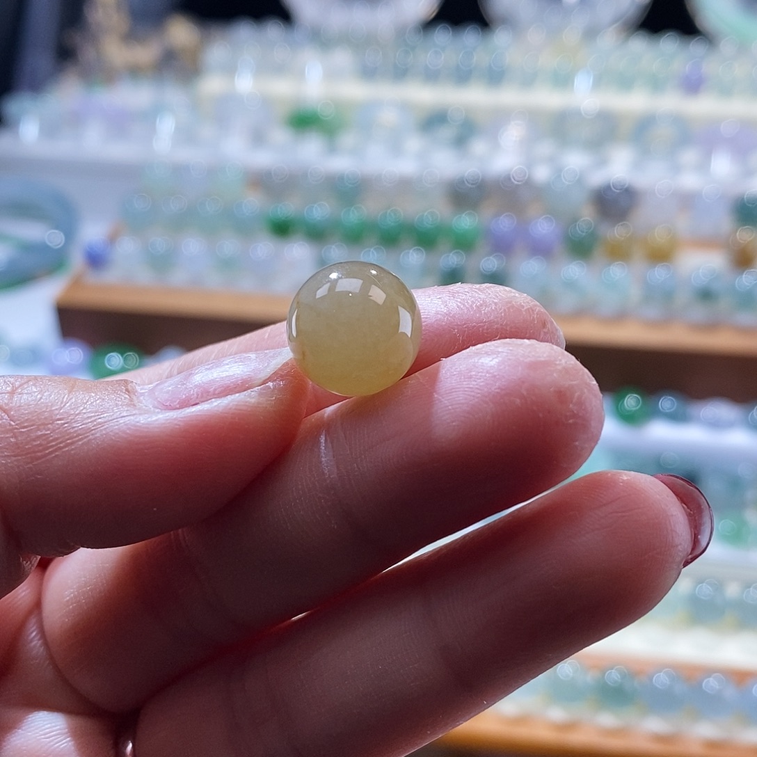 翡翠未镶嵌颈饰圆珠12.4