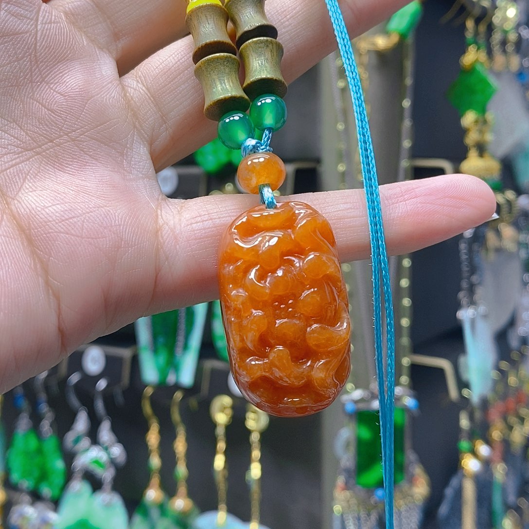 未镶嵌翡翠耳饰翡翠