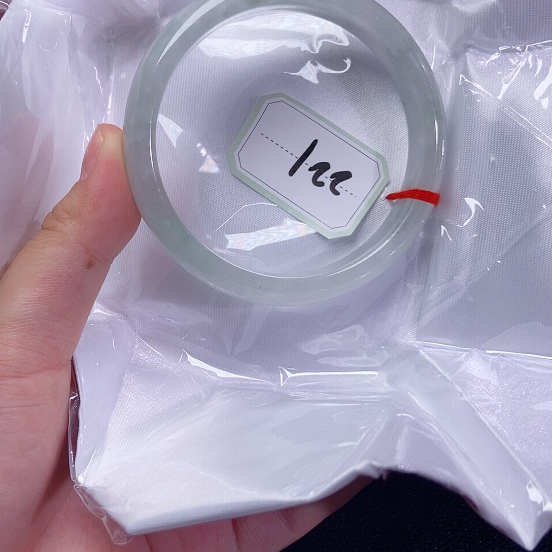 定***胡翡翠手镯未镶嵌手镯60.6