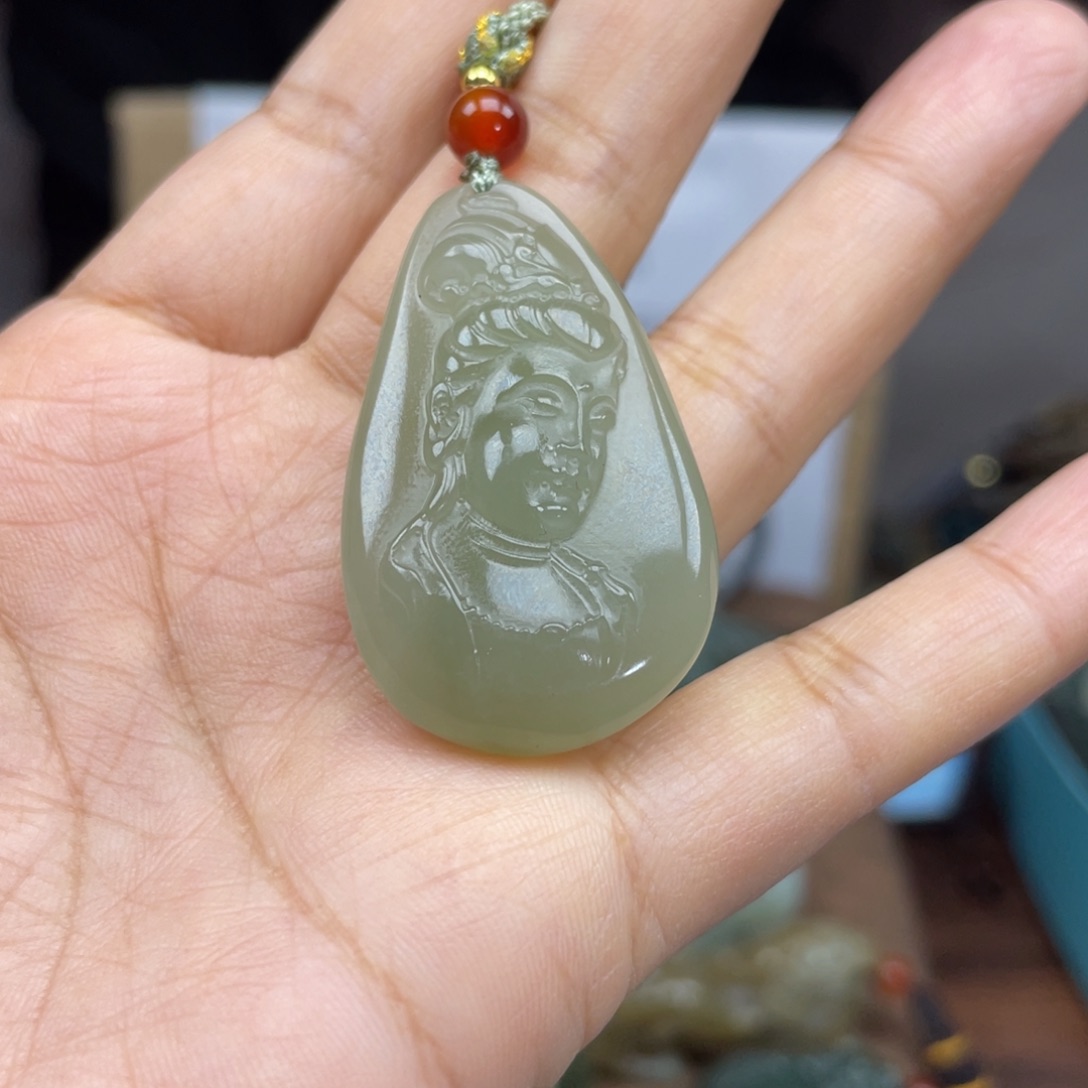 和田玉颈饰未镶嵌