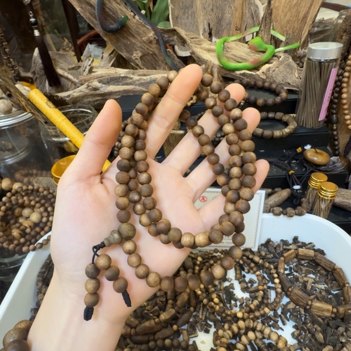 品***缘沉香碎屑沉香海南沉香菩萨棋0.7大14克➕沉香碎屑多样性