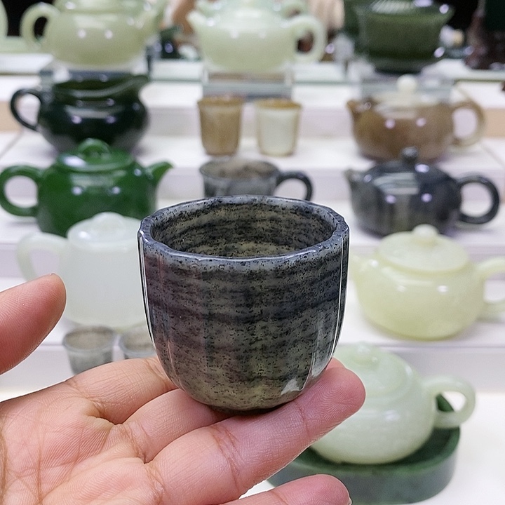 未镶嵌和田玉挂件杯子