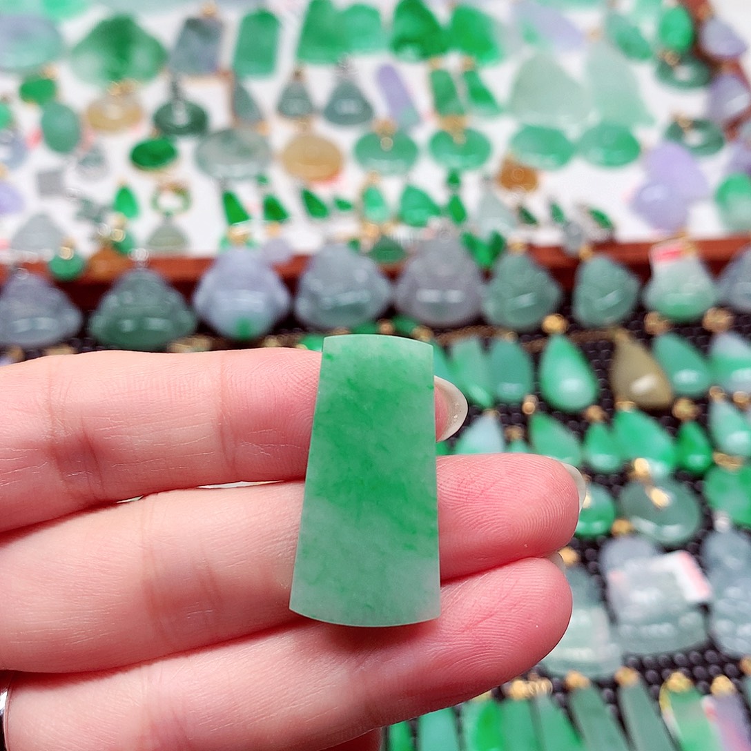 吊坠(不含链)未镶嵌翡翠天然翡翠A货
