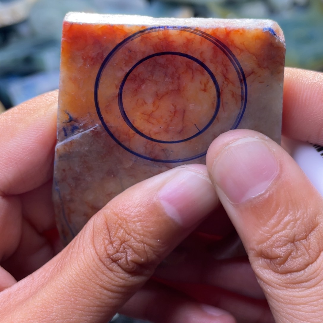 未镶嵌定制翡翠天**庐翡翠定制