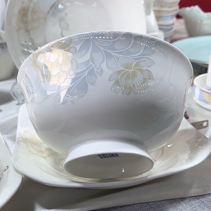 景德镇陶瓷高脚面碗2个