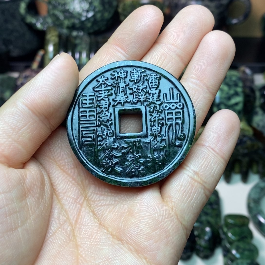 蛇纹石玉未镶嵌项链