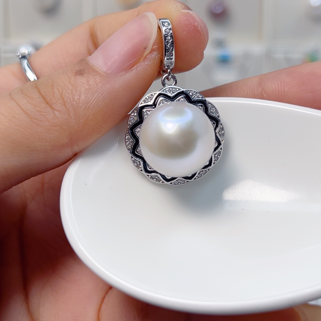 颈饰淡水珍珠未镶嵌