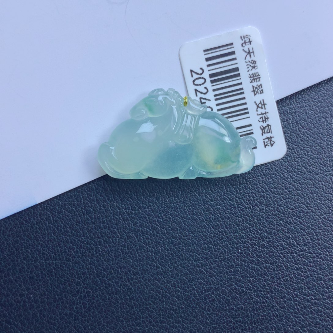 翡翠颈饰未镶嵌唐马