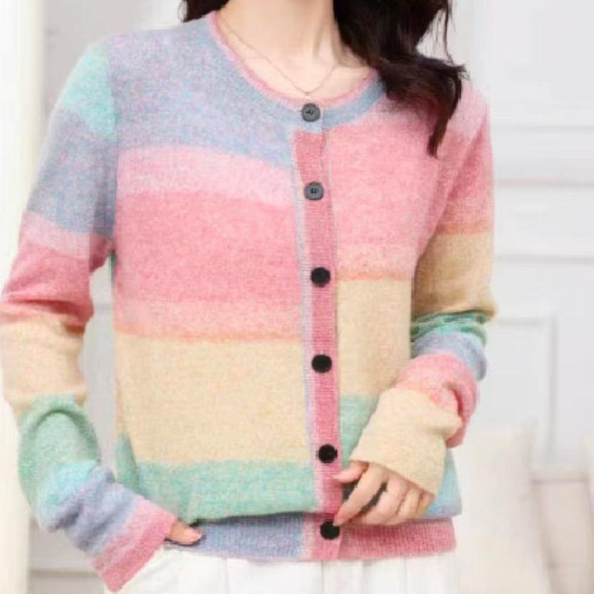 圆领彩虹时尚女开衫