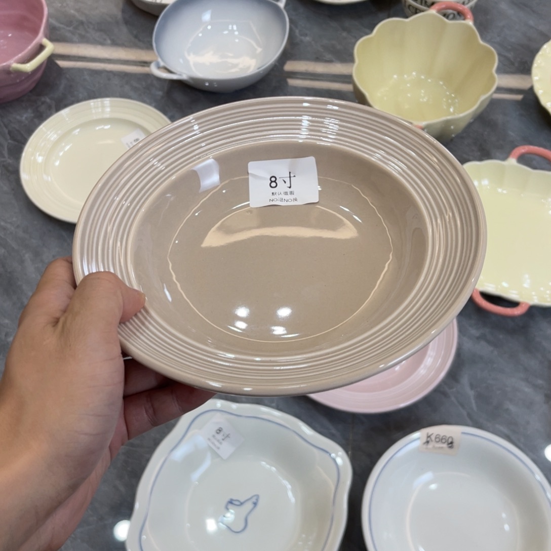 陶瓷微瑕餐具介意勿拍，满18飞！ 
