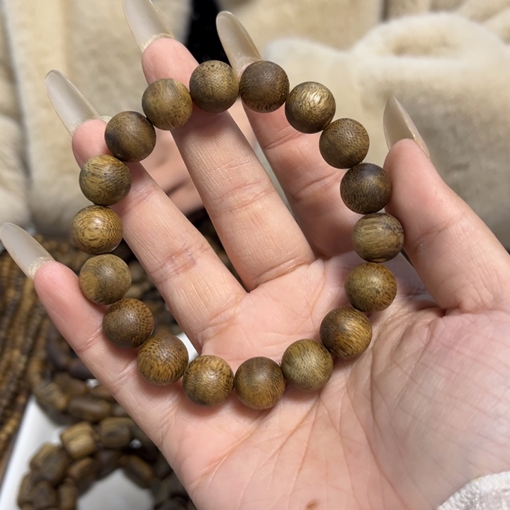 沉香手串1.2圆珠单圈多样性发1