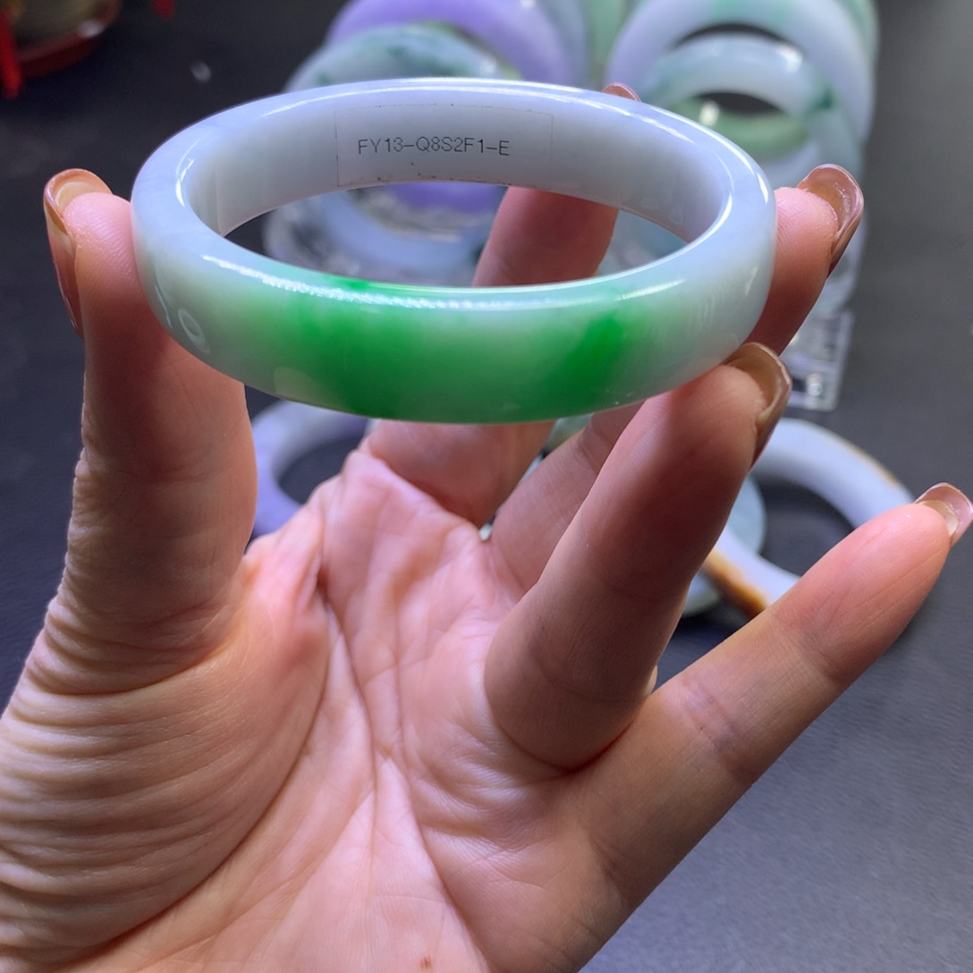 未镶嵌翡翠定制翡翠