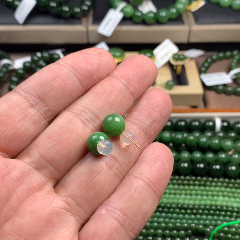 【闪购商品】和田玉耳饰未镶嵌A****?10mm