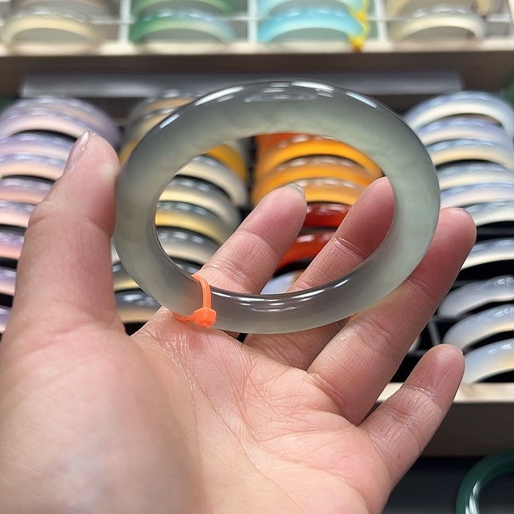 玛瑙/玉髓手镯未镶嵌54精品满圈龙鳞纹