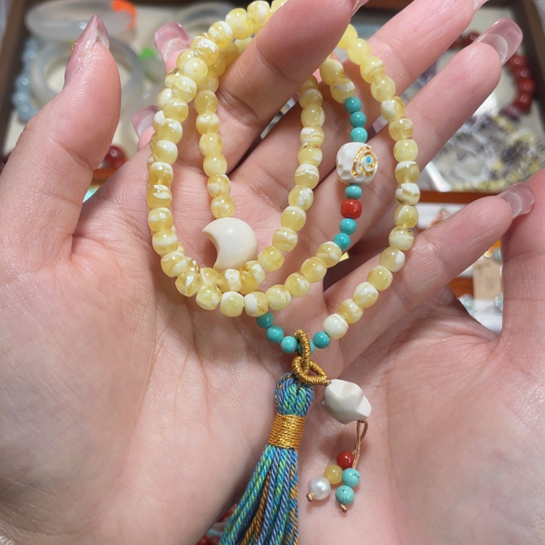 蜜蜡手链未镶嵌言*